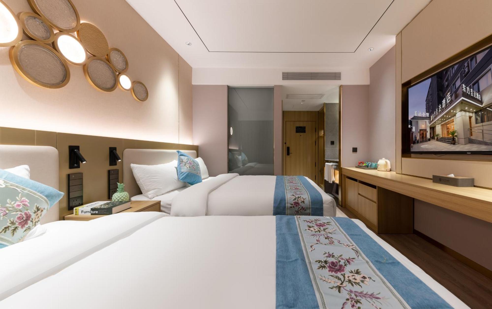 Jingfang Building Smart Hotel - Located In The Busiest Part Of The Downtown Area, Near Beijing Tiananmen Square And The Forbidden City,Wangfujing Shopping Street ,Newly Opened Hotel,Provide Free Laundry Service,Provide Tourism And Ticketing Services エクステリア 写真